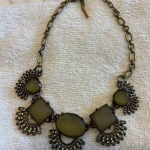 Vintage looking collar necklace with green stones